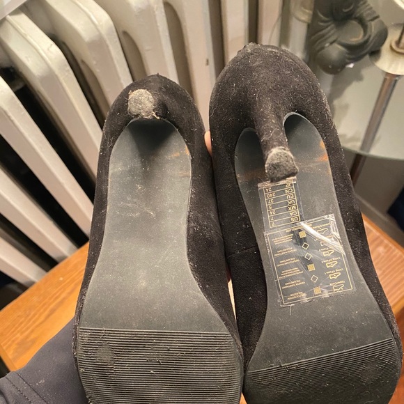 Forever 21 Ankle Strap Pumps - Picture 3 of 3